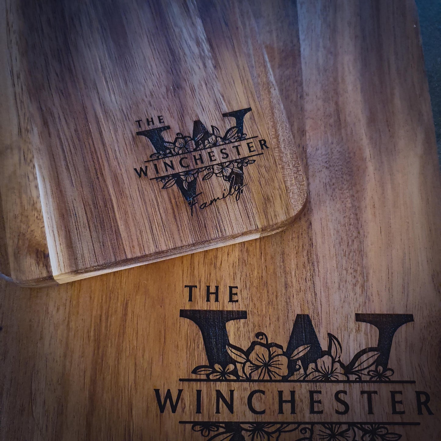 Monogram Acacia Serving Board – Personalised Gift with Family Monogram & Special Date – For Weddings, Anniversaries or Housewarmings